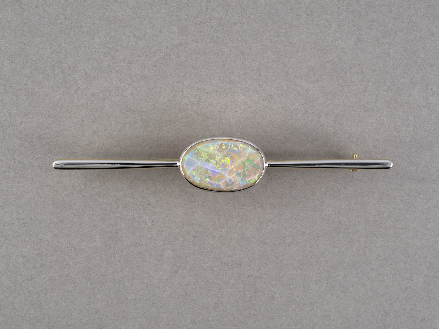 24283 - Edwardian Platinum Gold Bezel Set Opal Bar Pin