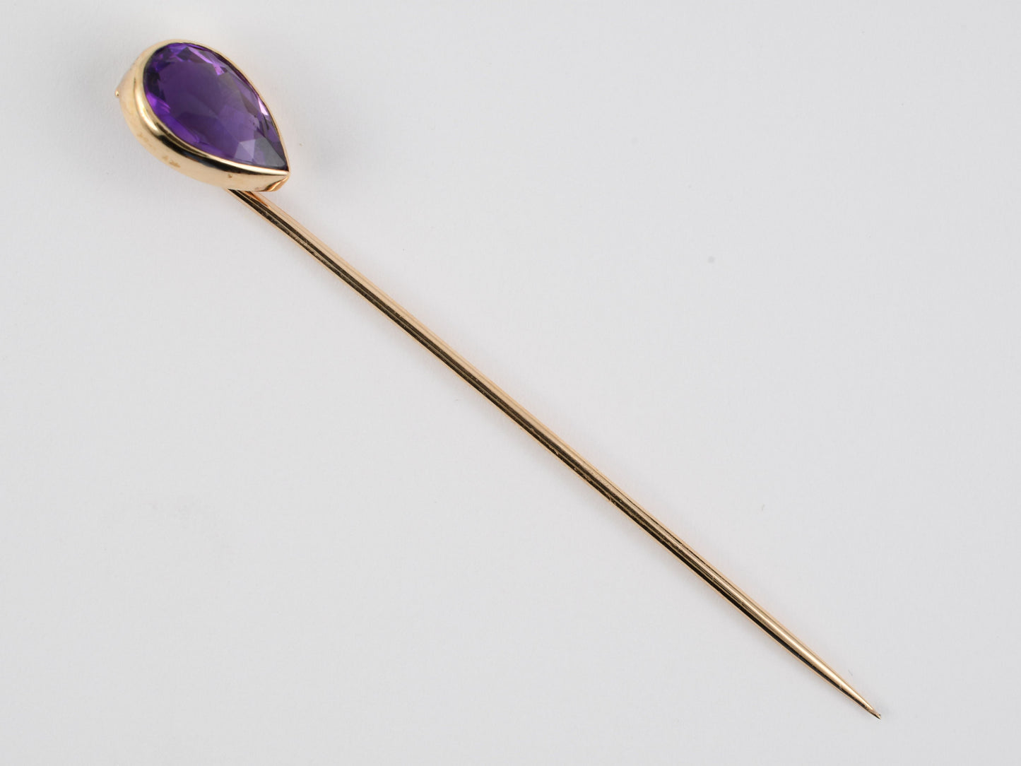 31394 - Gold Amethyst Pear Shaped Stick Pin