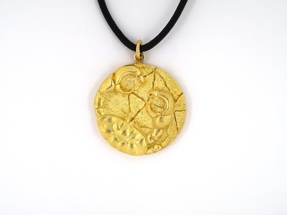 43966 - Circa 1970 Italy Tiffany Gold Cancer- Zodiac Pendant With Leather Cord