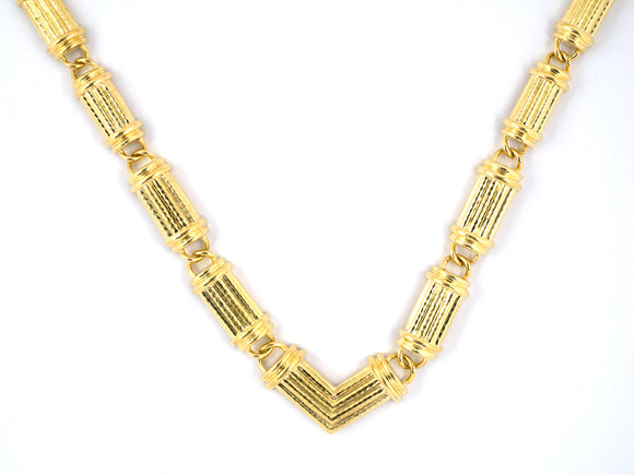 44073 - Circa 1980 A Clunn Gold Roman Column Necklace
