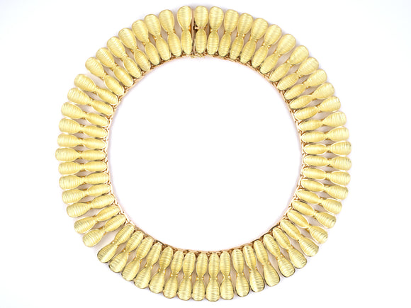 45454 - Circa 1970 Spritzer & Fuhrmann Gold Drop Dangle Textured Petals Link Collar Necklace