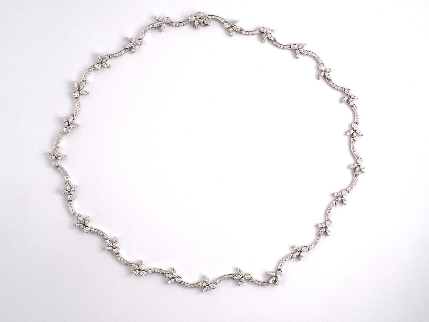 45500 - SOLD - Gold Diamond Italy Flexible Flower Floral Necklace