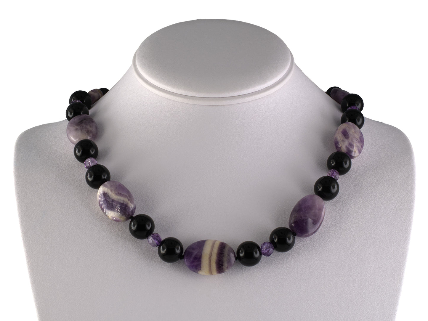 45685 - Sterling Silver Amethyst Black Onyx Alternating Bead Necklace
