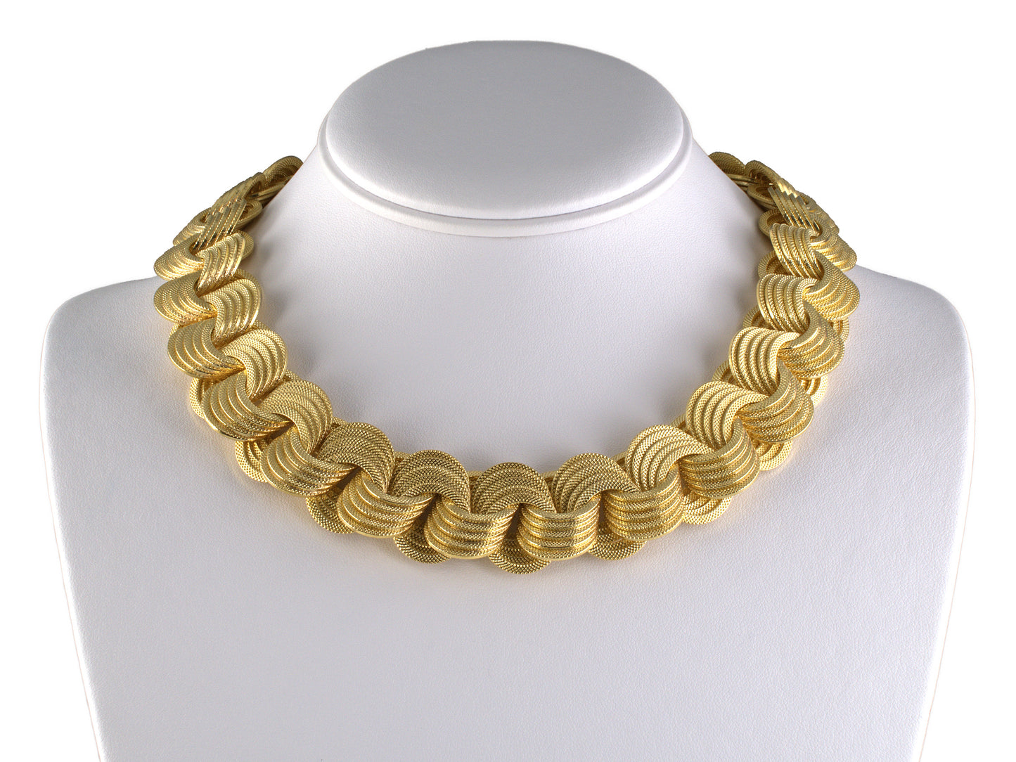 45728 - Circa 1960s Marchisio Italy Gold Hollow Woven Textured Link Necklace