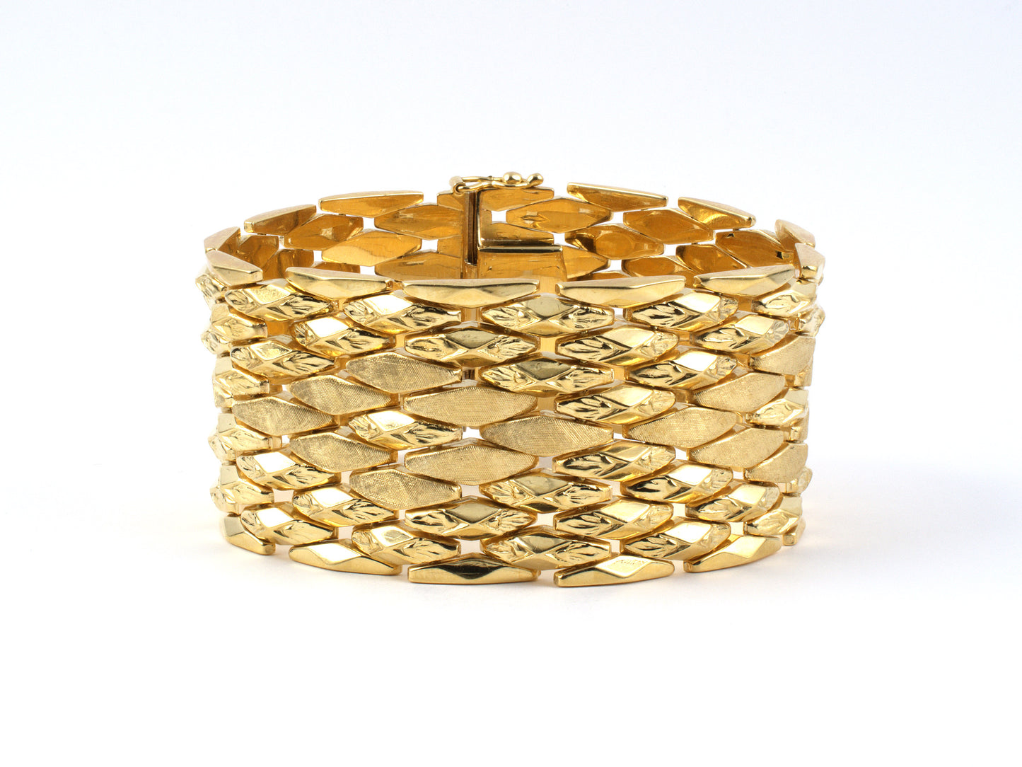 73255 - Circa 1950 Gold Florentine Triangle Link Bracelet
