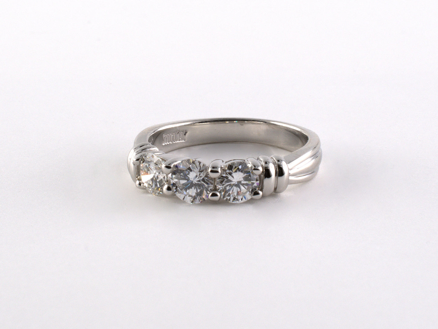 902188 - "Scott Kay" Platinum Diamond 3-Stone Wedding Band Ring