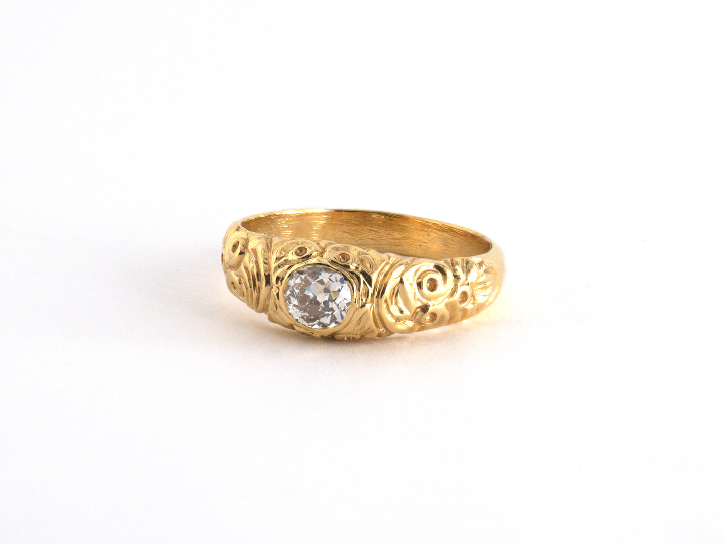 97241 - Gold Carved Solitaire Ring