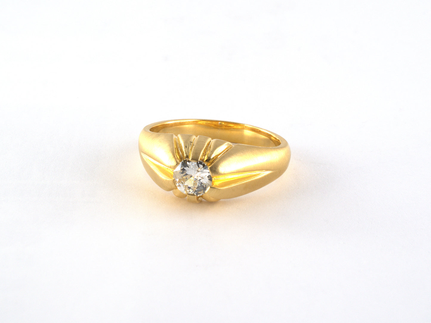 99504 - Gold Diamond Gents Belcher Solitaire Ring