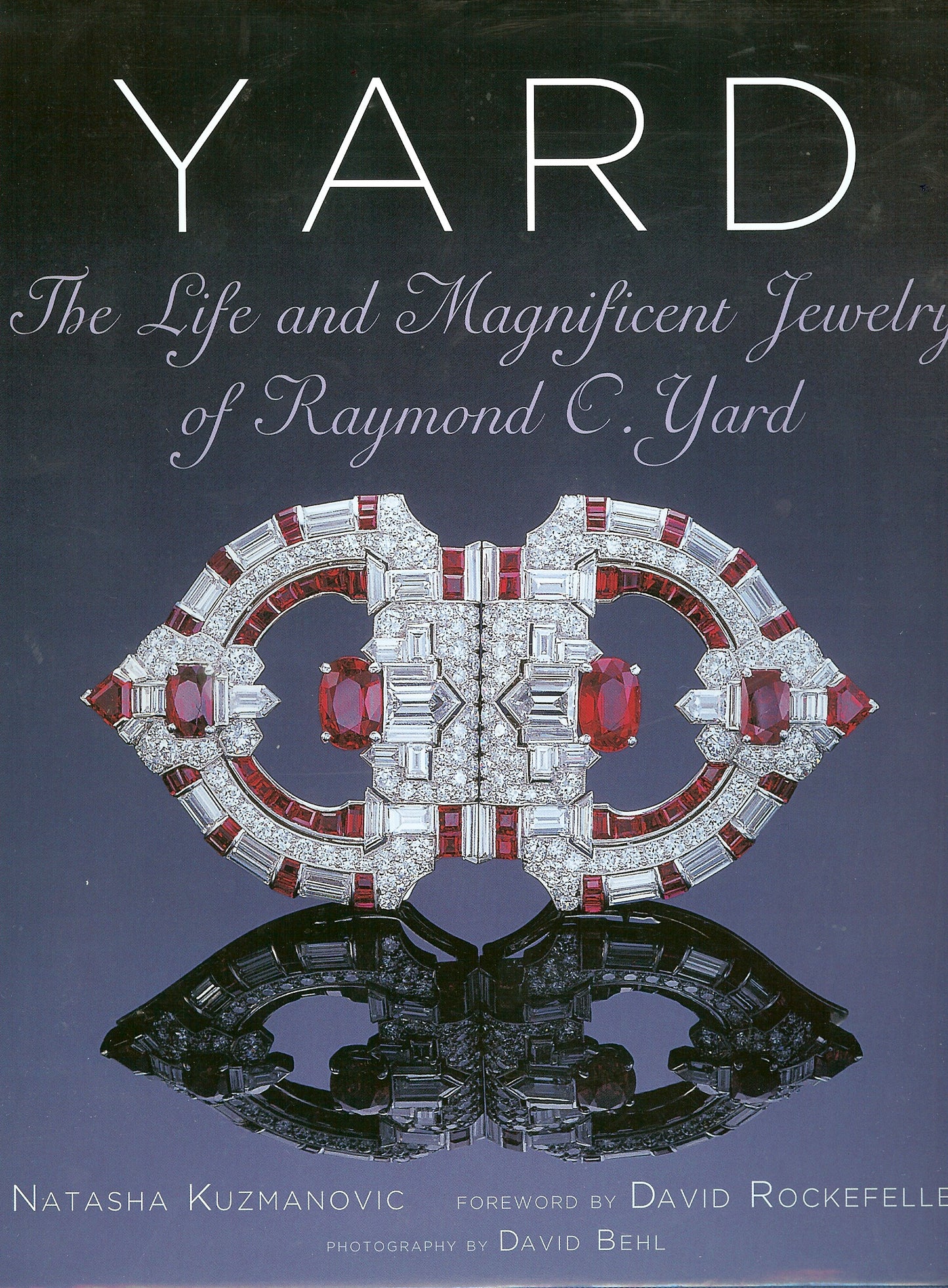 21502 - Circa 1935 Art Deco Yard Platinum Diamond Pin