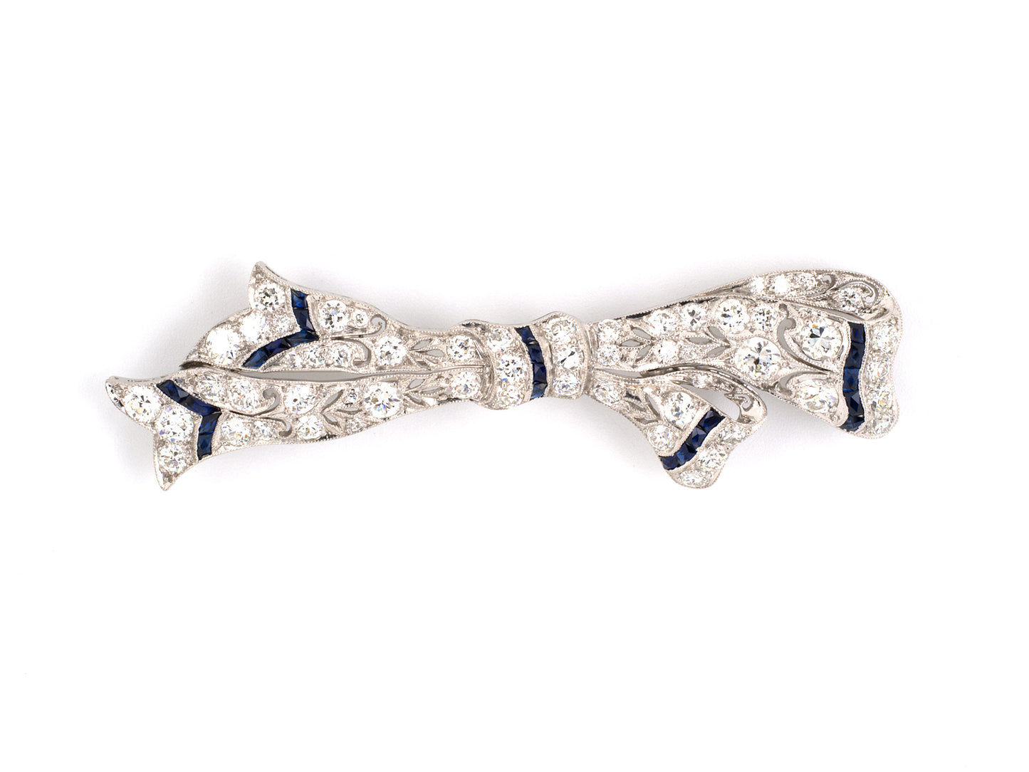 21987 - Art Deco Platinum Diamond Sapphire Pin