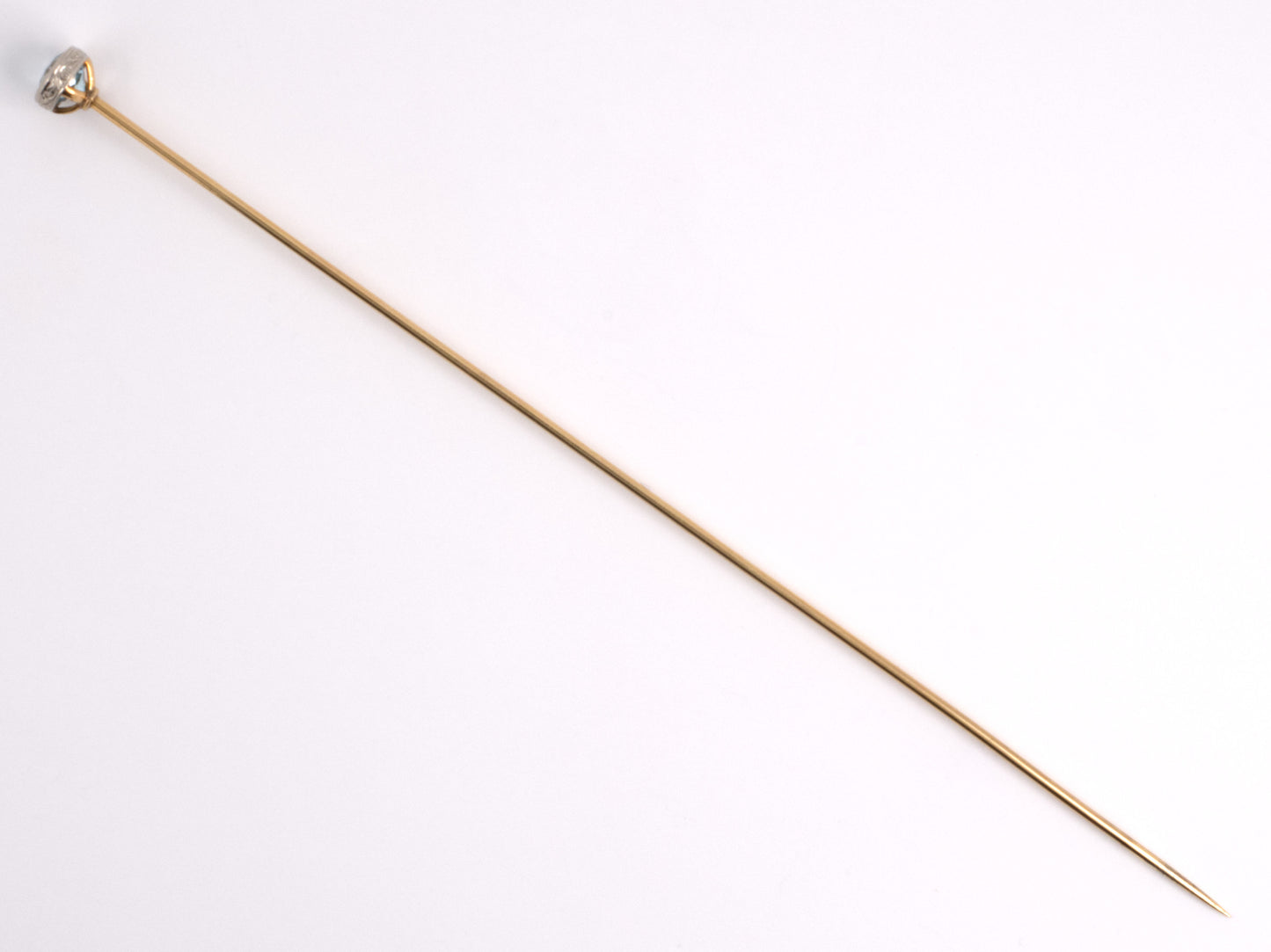 30932 - SOLD - Edwardian Gold Aquamarine Hat Stick Pin