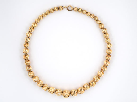 43011 - Circa 1950 Gold Corrugated Ball Necklace