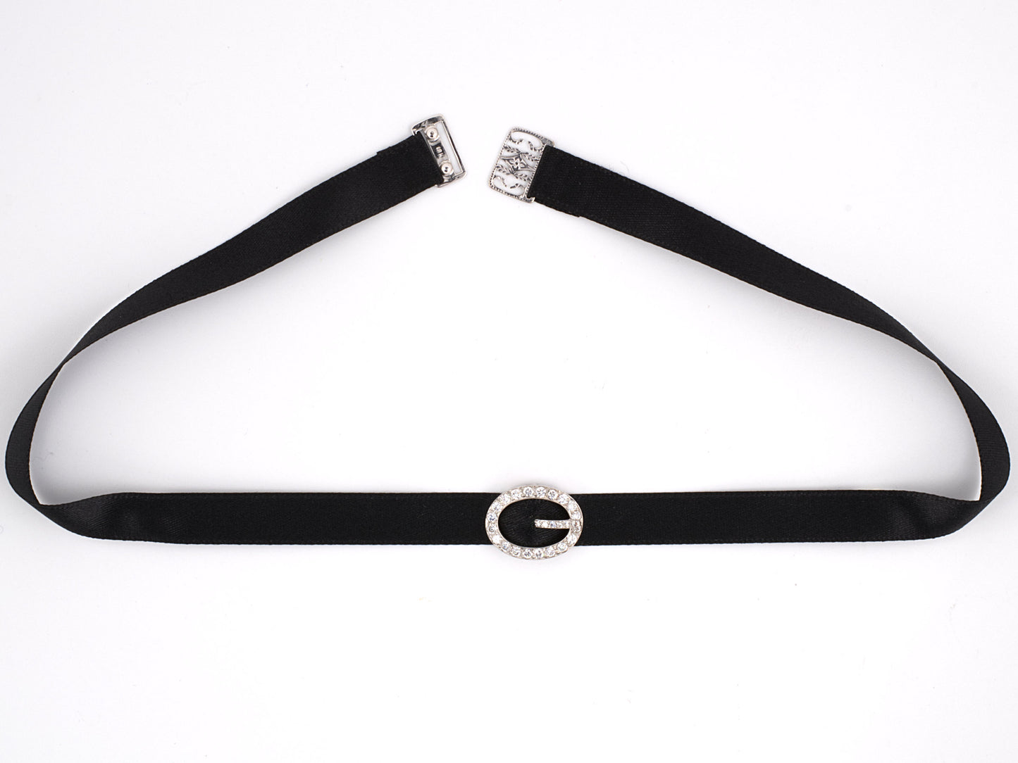 43994 - Circa 1950 Platinum Diamond Velvet Choker Necklace