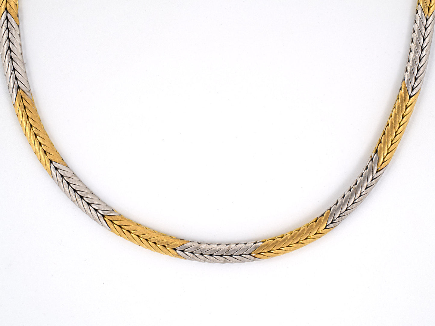 45043 - Buccellati Gold Herringbone Chain Necklace