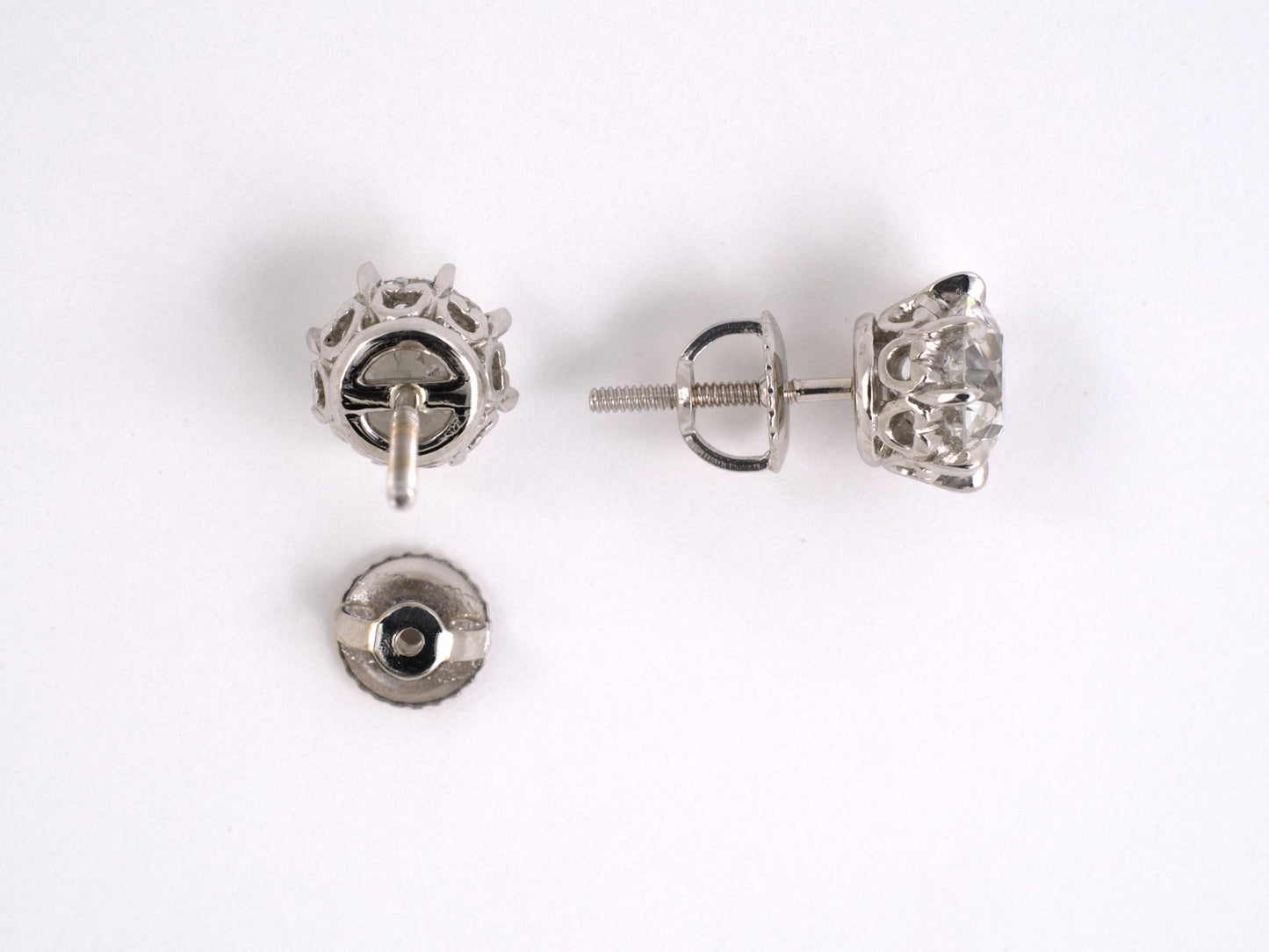 52179 - SOLD - Platinum Diamond Stud Earrings