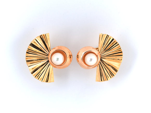 52395 - Circa 1950 Gold Pearl Fan Earrings
