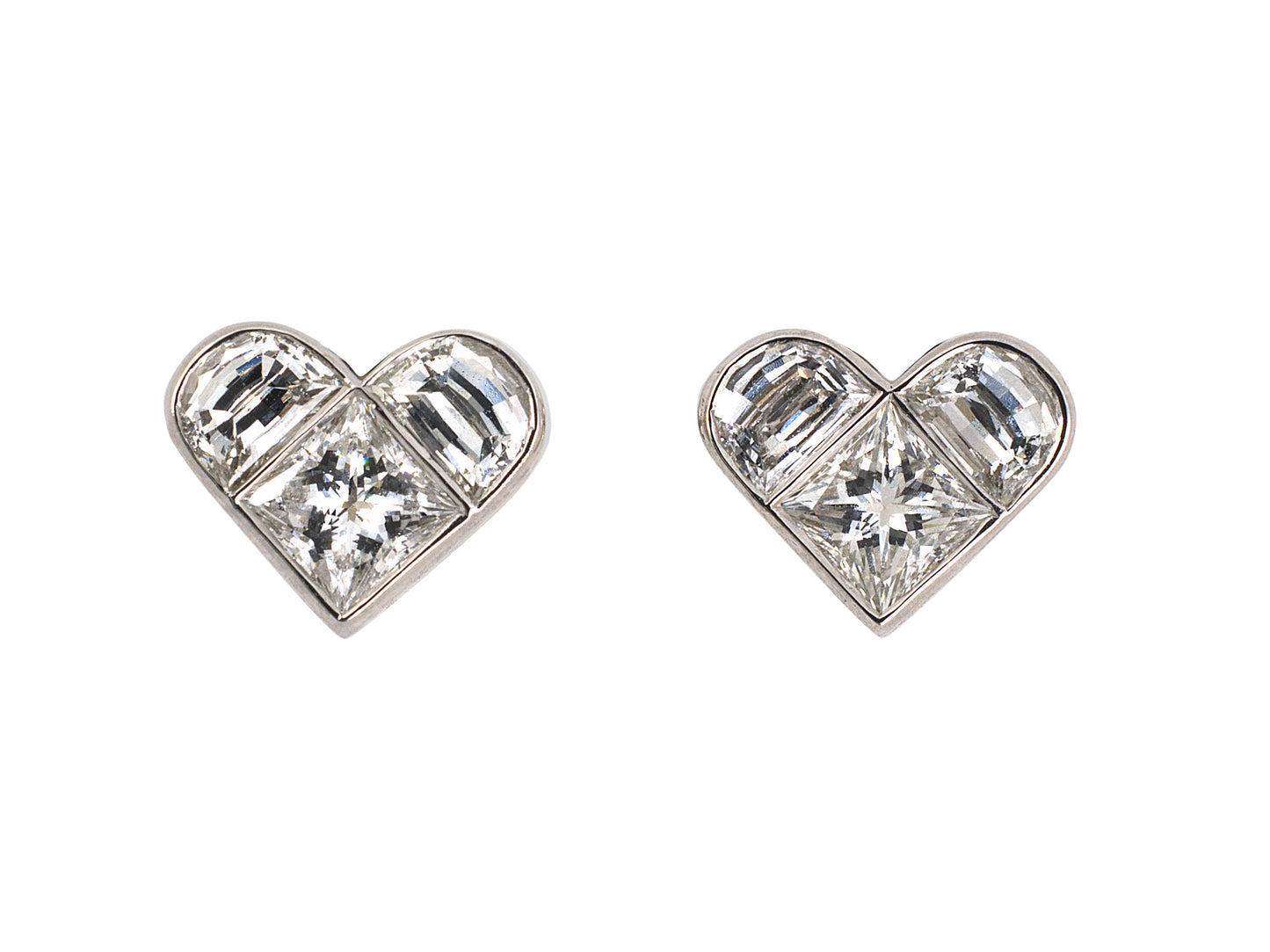53862 - SOLD - Platinum Diamond Heart-Shape Stud Earrings