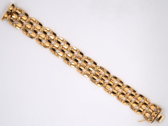 72307 - Circa 1950 Gold Open Bracelet