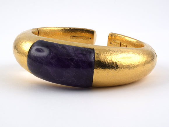 73543 - Lalaounis Hammered Gold Amethyst Hinged Tapered Open Bangle Bracelet
