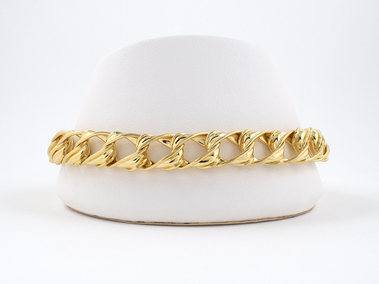 73803 - SOLD - Italy Gold Twisted Rectangle Link Bracelet
