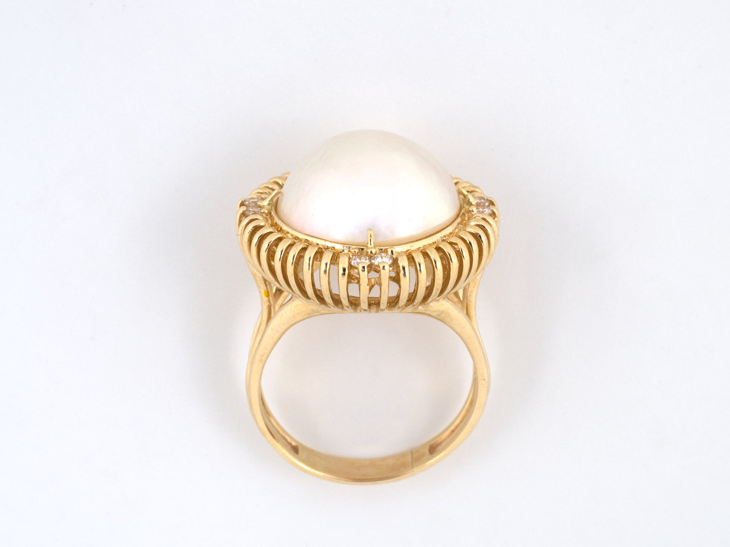 901708 - SOLD - Gold Mabe Pearl Diamond Ring