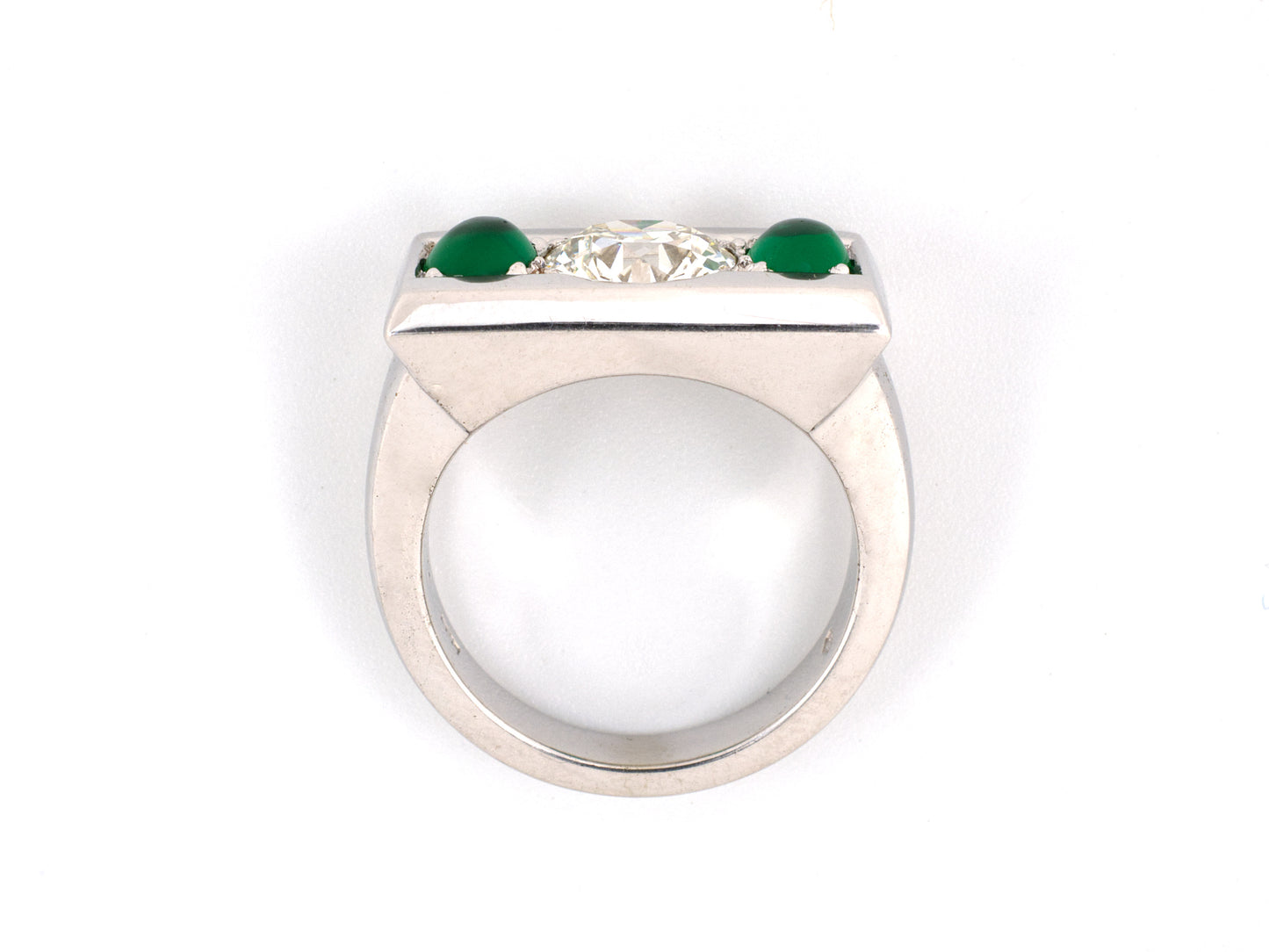 97381 - Retro Gold Dia Emerald Austrian 3-Stone Ring