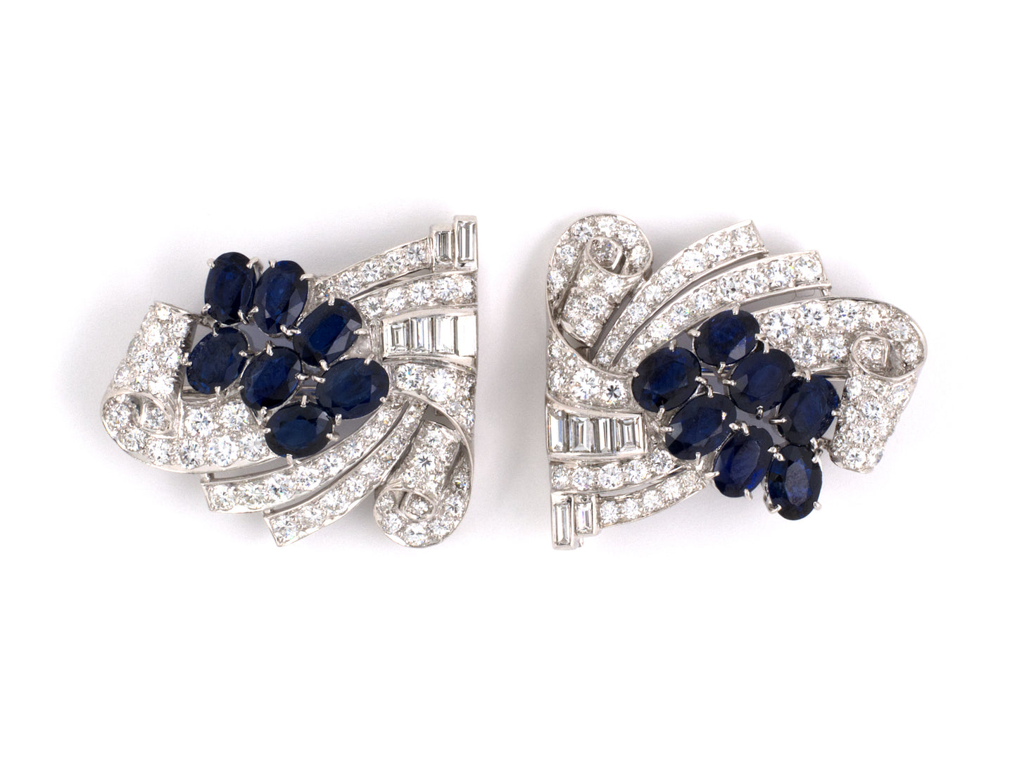 23614 - Art Deco Platinum Diamond Sapphire Ribbon Pin Clips