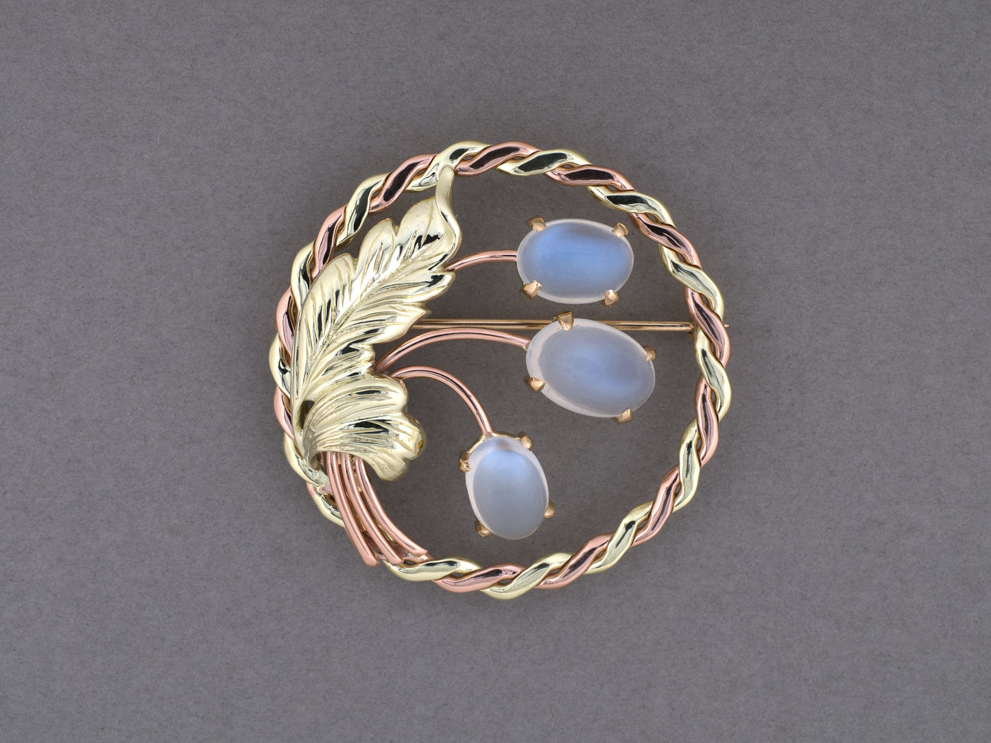 24294 - Retro Gold Moonstone Carved Leaf Floral Circle Pin
