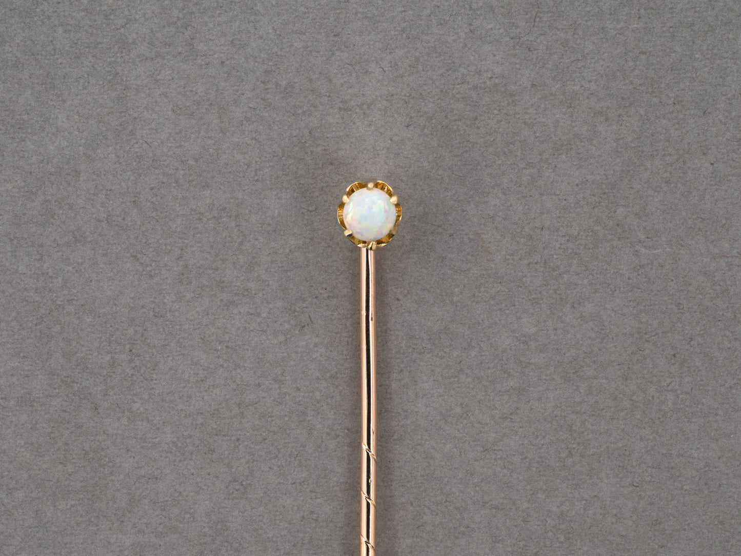 31397 - Gold Opal Scalloped Set Stick Pin