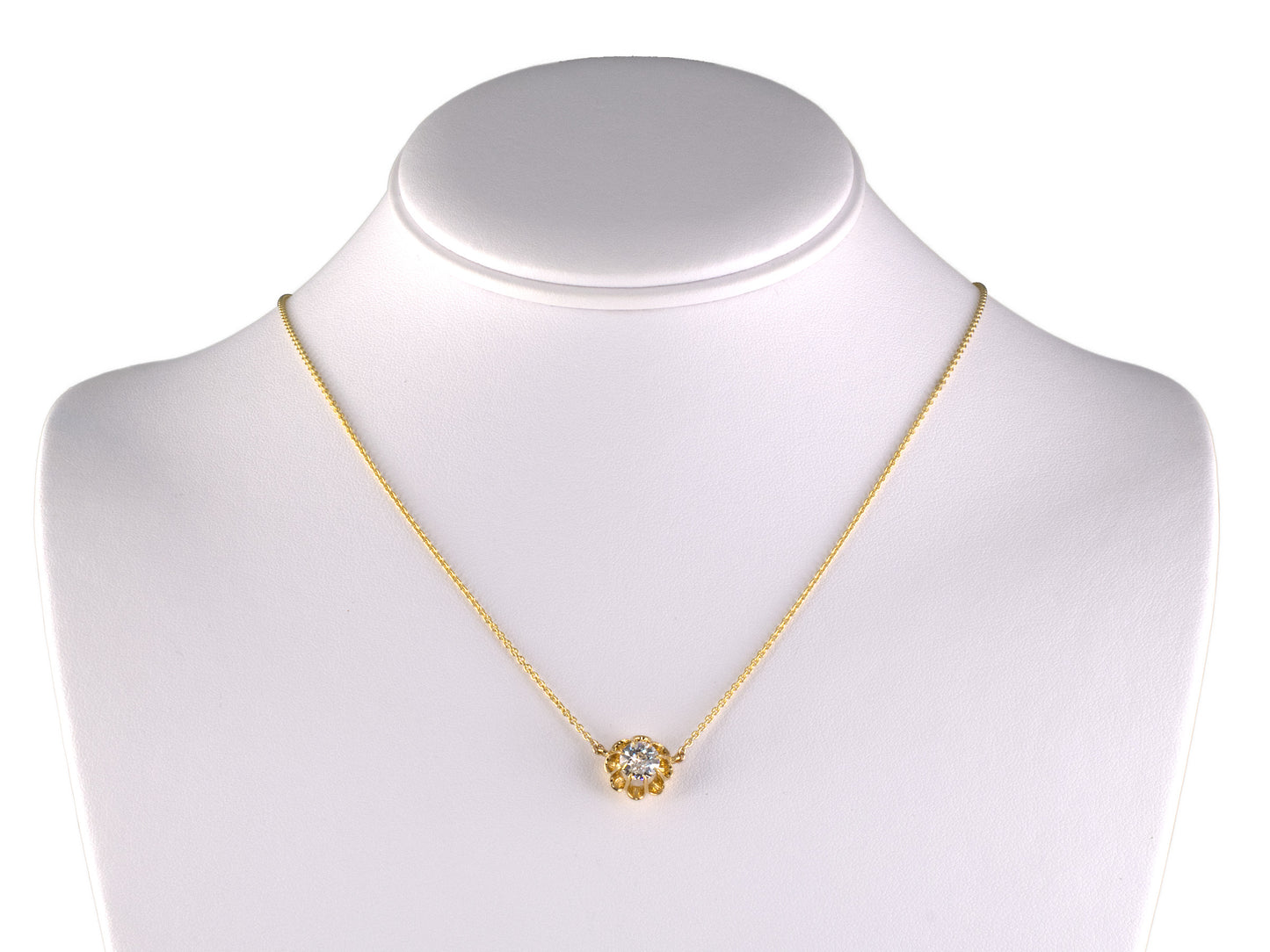 44161 - Gold Diamond 8-Prong Scalloped Solitaire Pendant