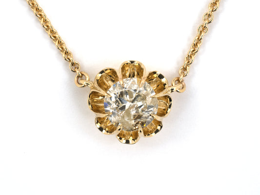 44167 - Gold Diamond 8-Prong Scalloped Solitaire Pendant