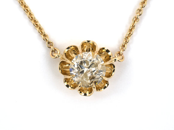 44167 - Gold Diamond 8-Prong Scalloped Solitaire Pendant