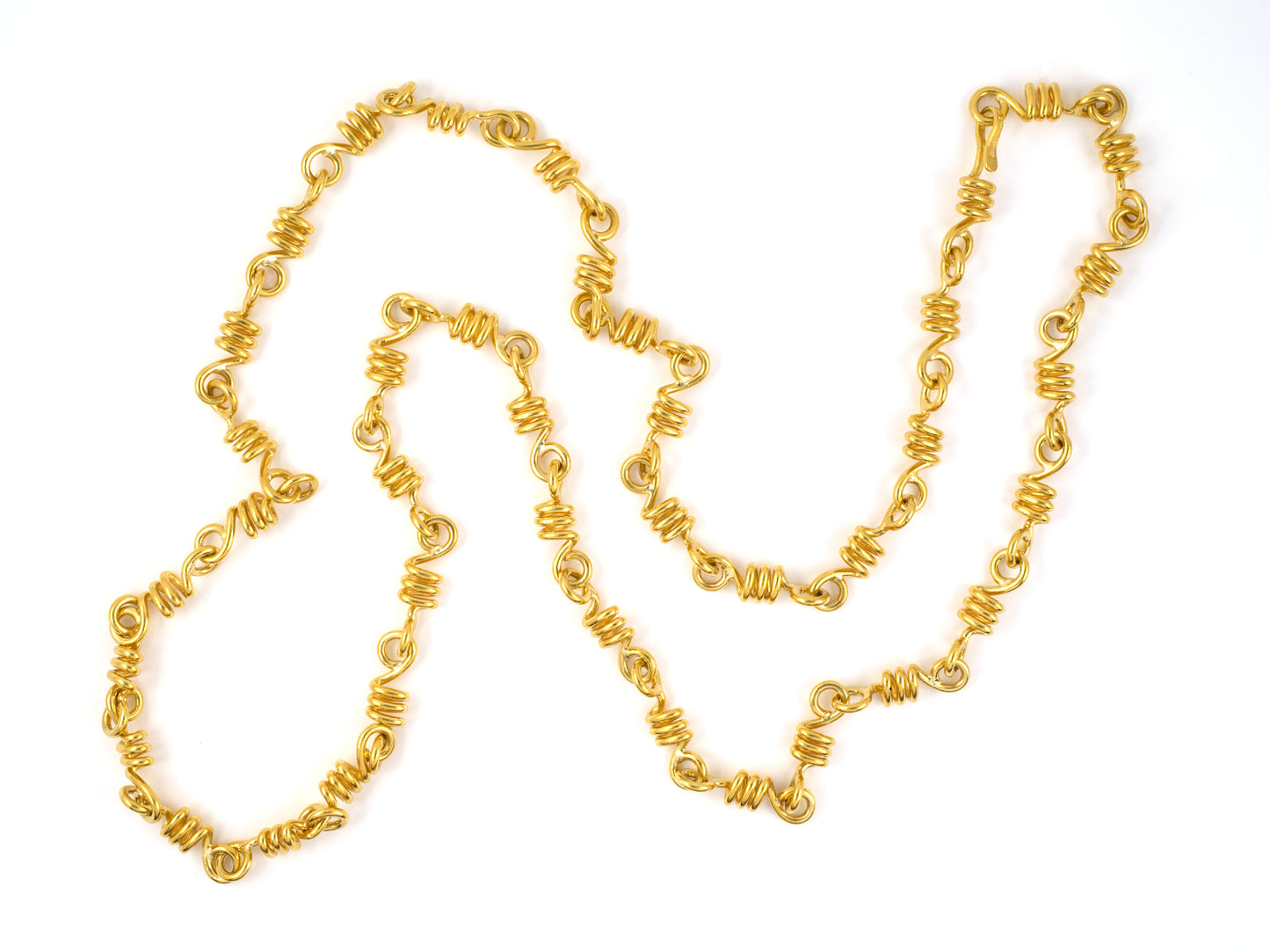 45380 - SOLD - Circa 1980S Verdura Gold Coil Wire Link Necklace