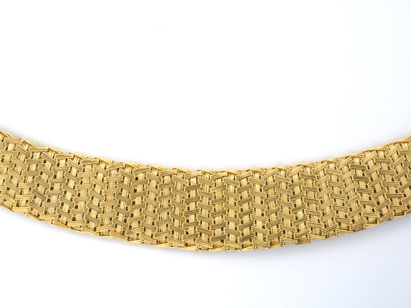 45490 - 1980s Italy Gold Woven Mesh Necklace