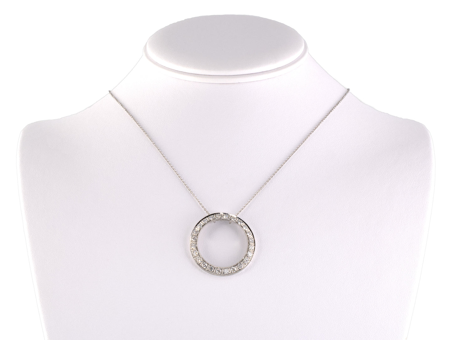 45583 - Circa 1950s Platinum Diamond Circle Pendant Necklace