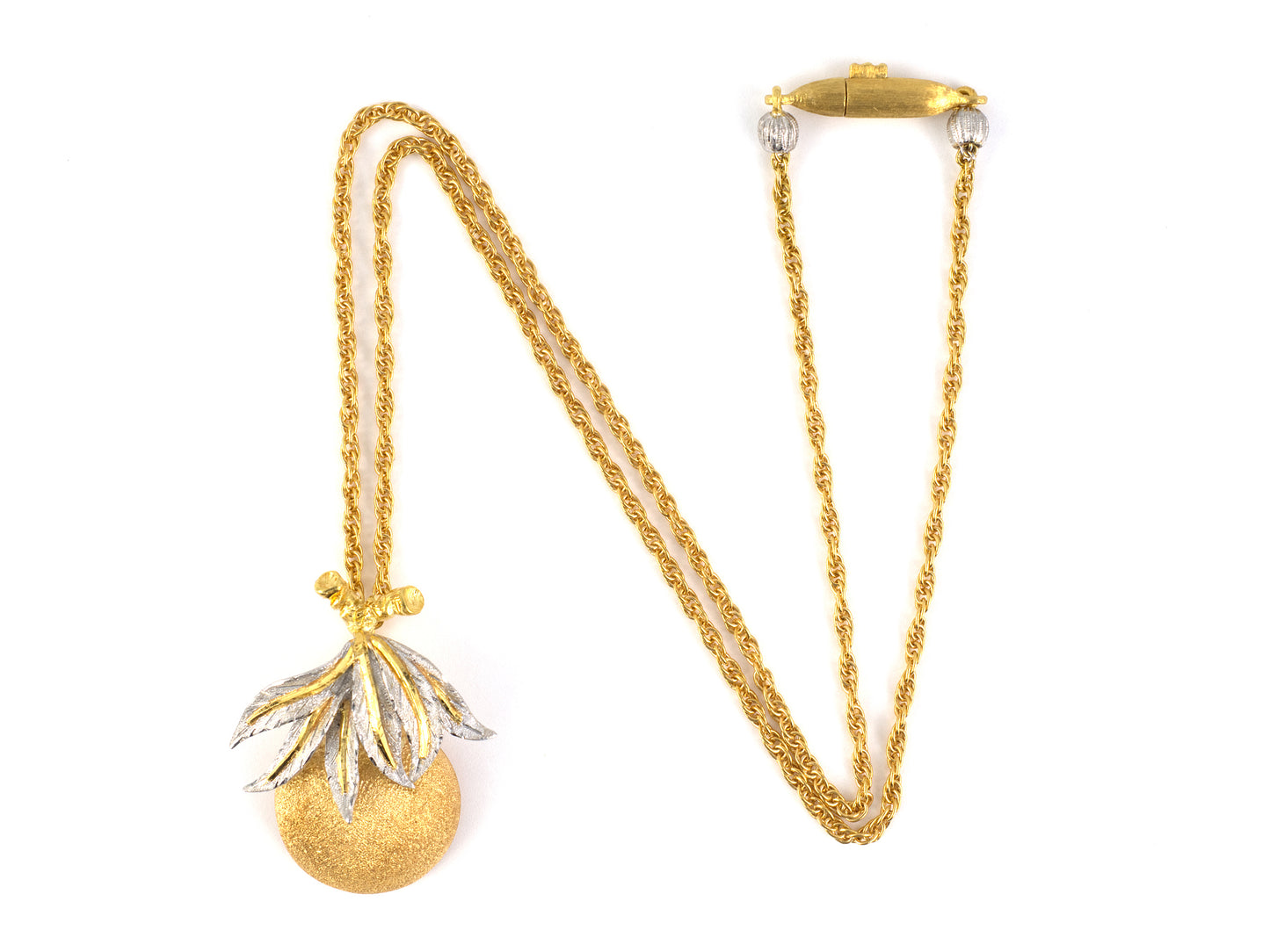 45593 - Buccellati Gold Stippled Carved Florentine Floral Fruit Pendant Necklace