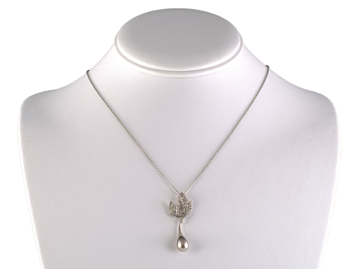 45673 - Platinum Diamond GIA Natural Pearl Edwardian Leaf Pendant Necklace 18" Cable Chain 11 Grain Sc F Vs