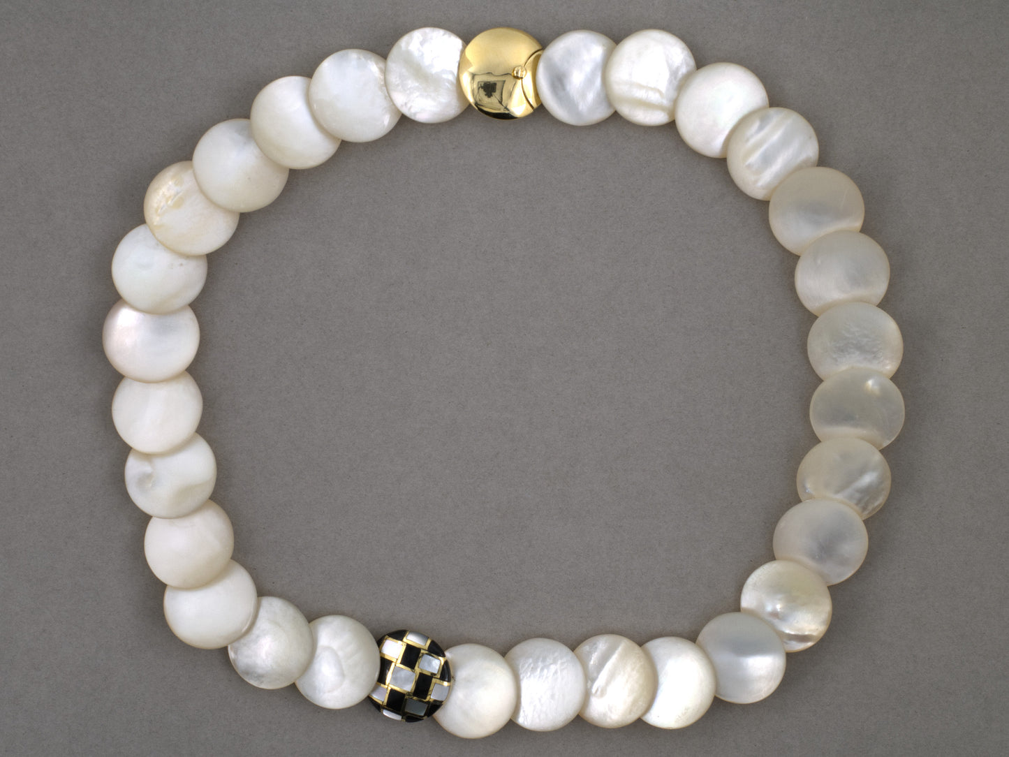 45679 - Circa 1980s Tiffany & Angela Cummings Gold Black Jade Mother Of Pearl Lentil Necklace