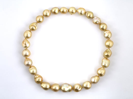 45690 - Graduated Golden Yellow Baroque South Sea Pearl Necklace
