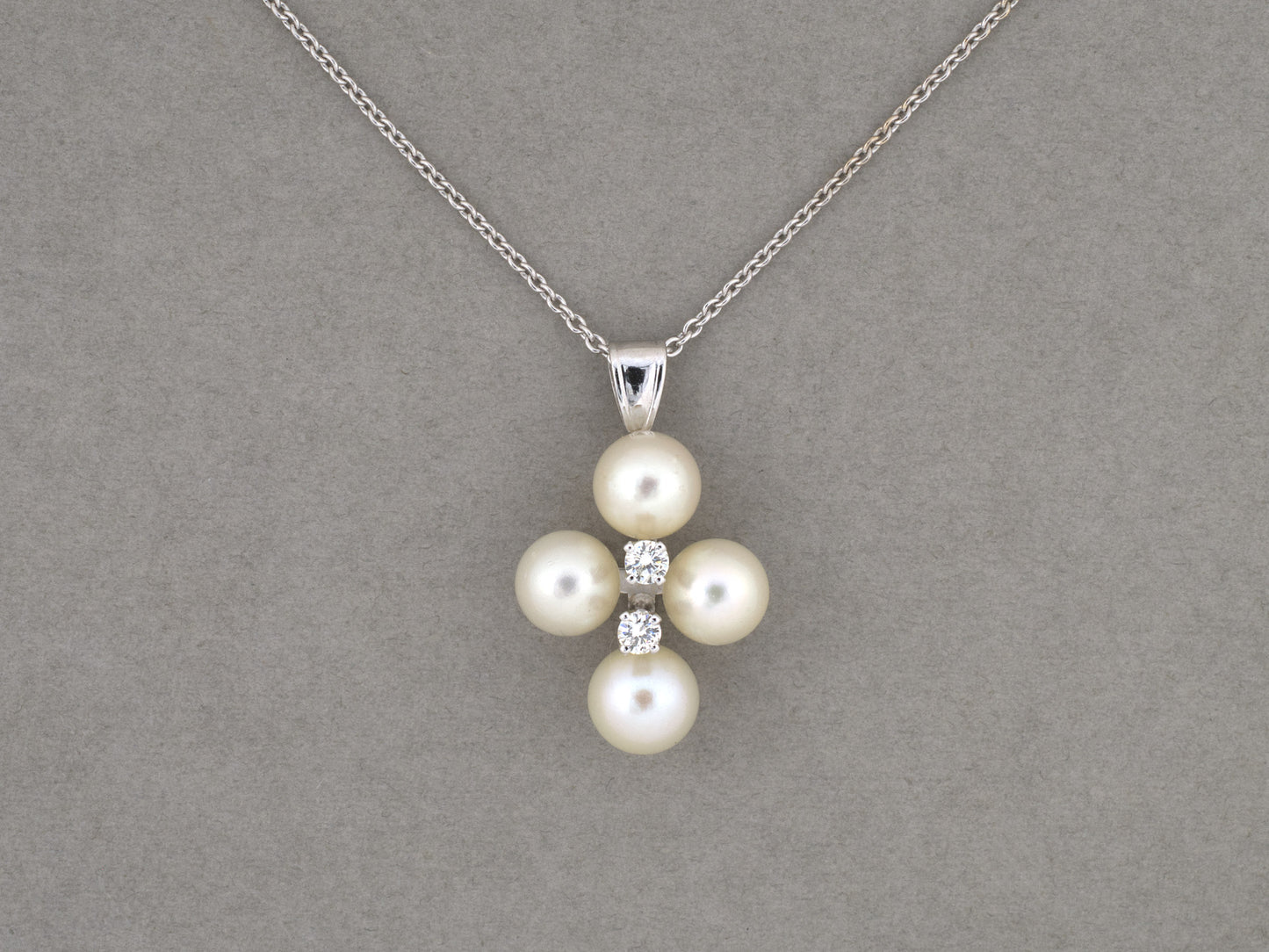 45710 - Gold Diamond Pearl Cross Cluster Pendant Necklace