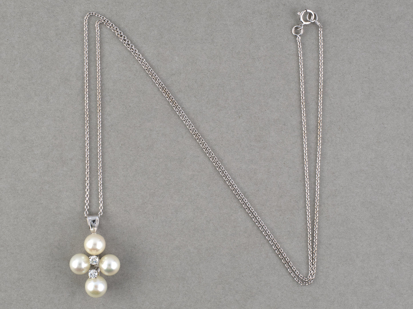 45710 - Gold Diamond Pearl Cross Cluster Pendant Necklace