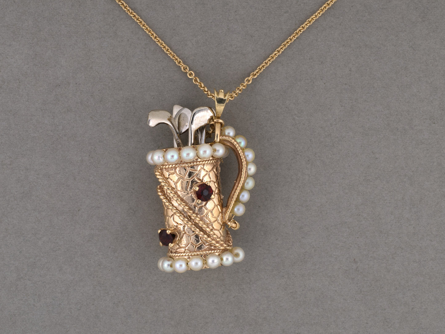 45725 - Gold Pearl Garnet Golf Bag & Clubs Carved Pendant Necklace