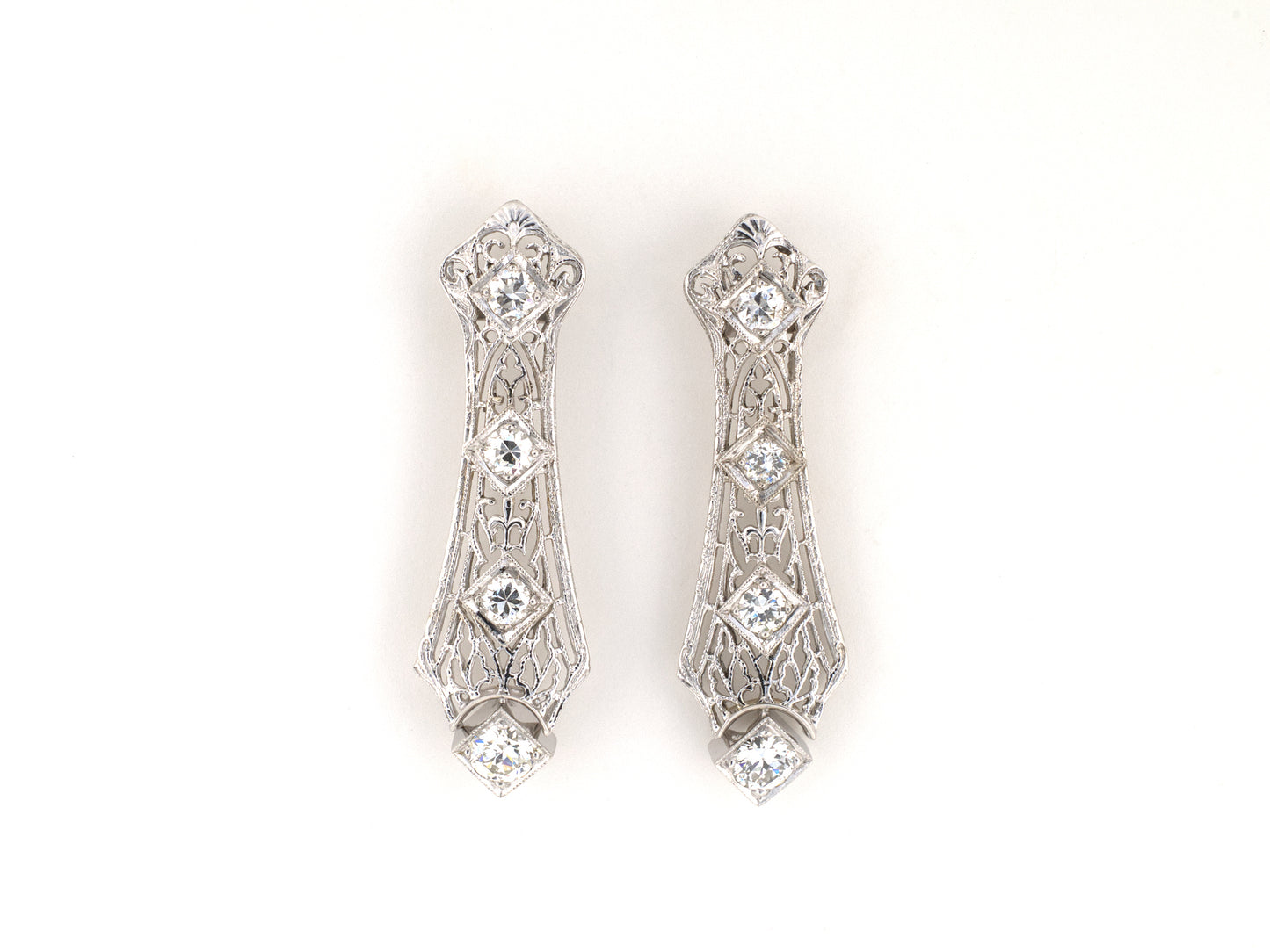 54527 - Art Deco Platinum Gold Diamond Drop Earrings