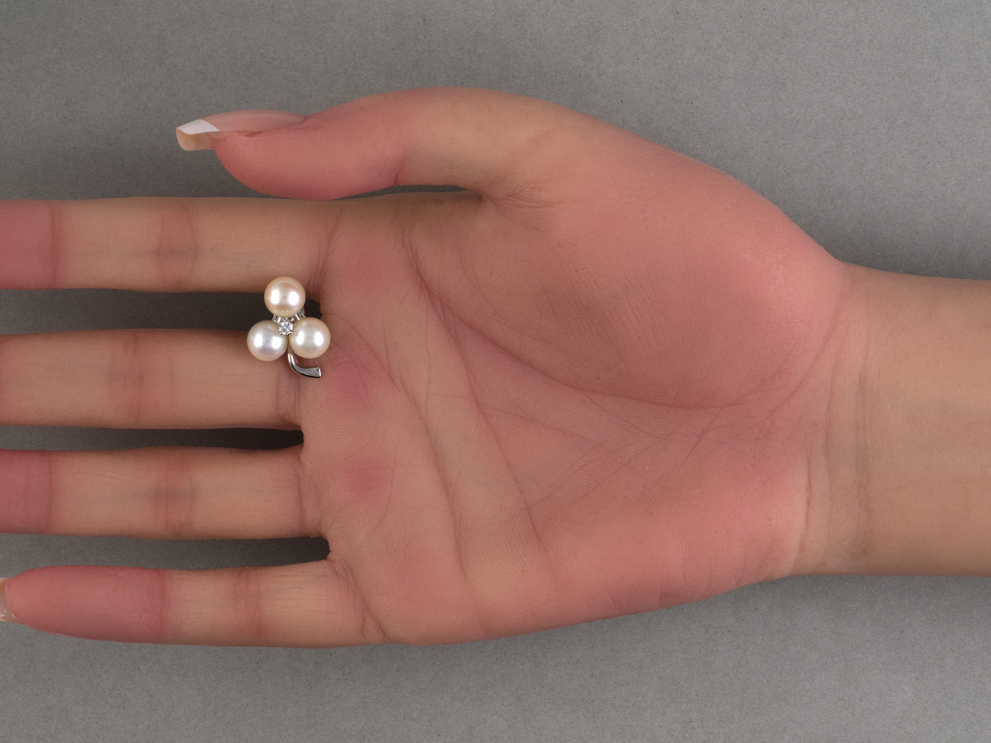54540 - Gold Diamond Pearl 3-Leaf Clover Cluster Earrings