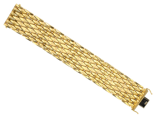 73255 - Circa 1950 Gold Florentine Triangle Link Bracelet