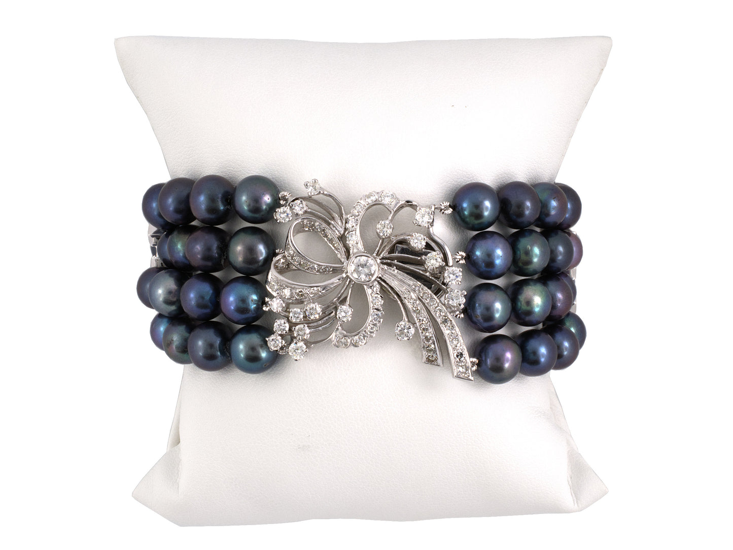 73883 - Circa 1970 Gold Diamond Tahitian Black Pearl Bracelet