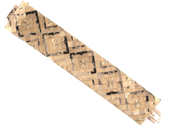 73950 - Circa 1950 Gold Florentine Carved Starburst Wide Bracelet