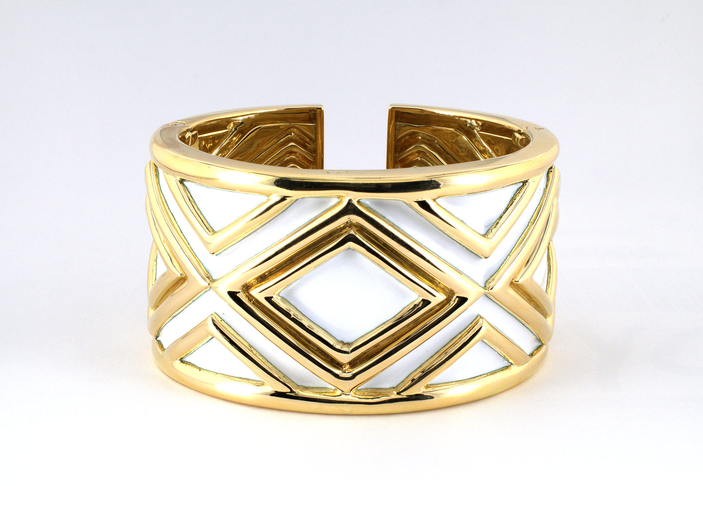73974 - Circa 1999 Webb Gold White Enamel Geometric Pattern Bangle Cuff Bracelet
