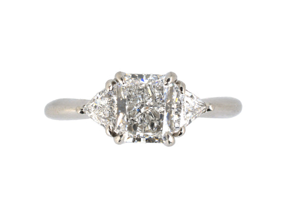 901397 - Tiffany Platinum GIA Diamond 3-stone Engagement Ring