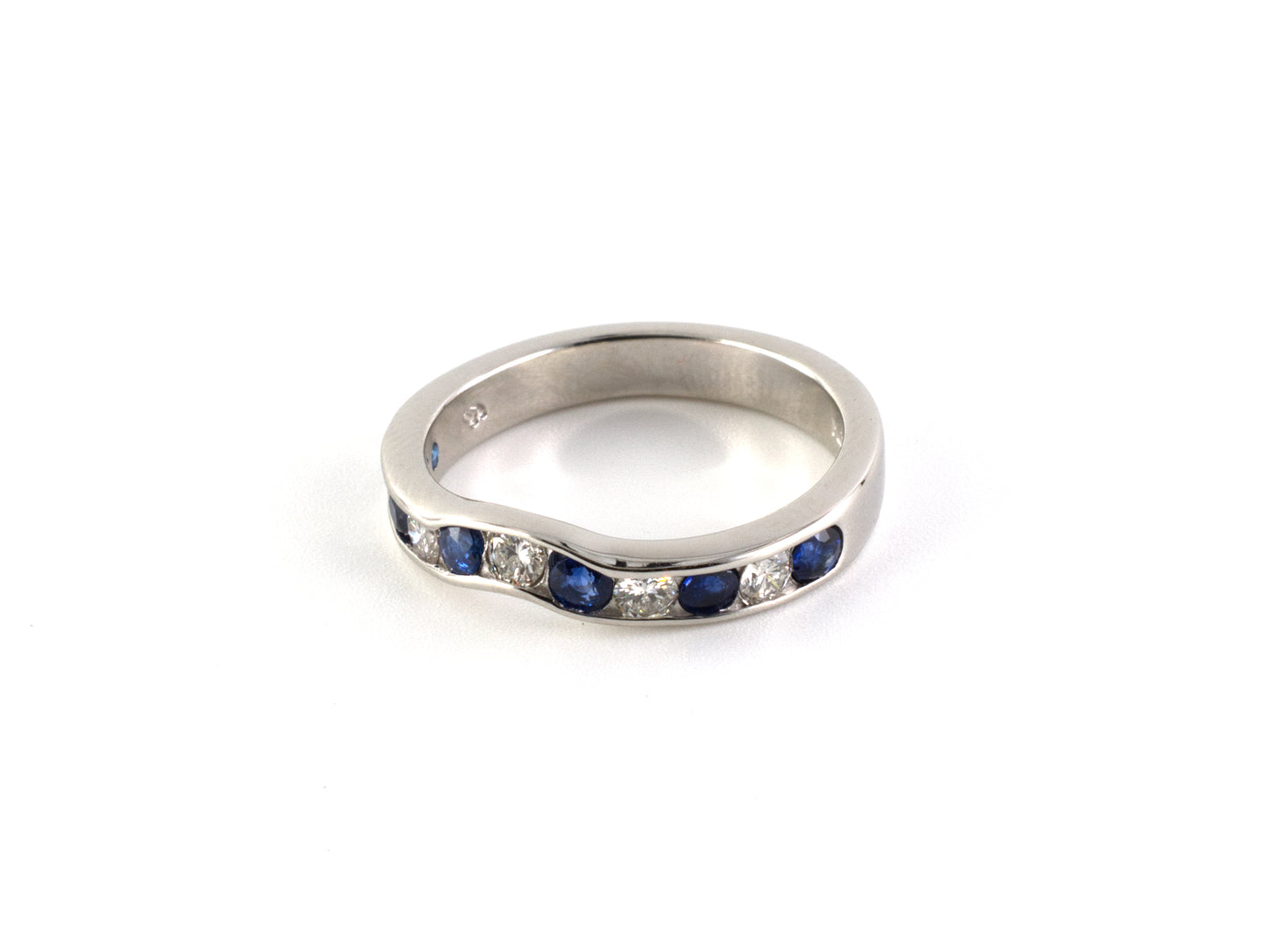 902234 - Platinum Diamond Sapphire Wedding Band Ring